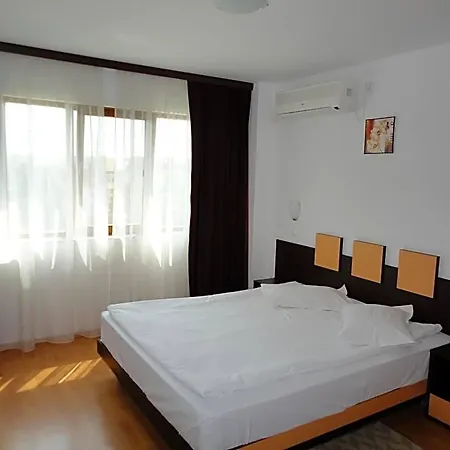 Arion Hotel 3*