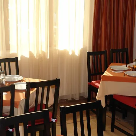 Arion Hotel 3*